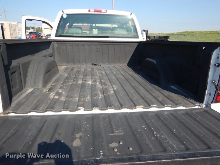 image for item DG4826 2006 GMC Sierra 1500 Ext. Cab pickup truck