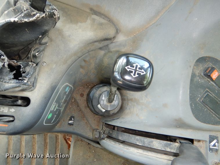 image for item DG4827 1998 New Holland TS100 tractor