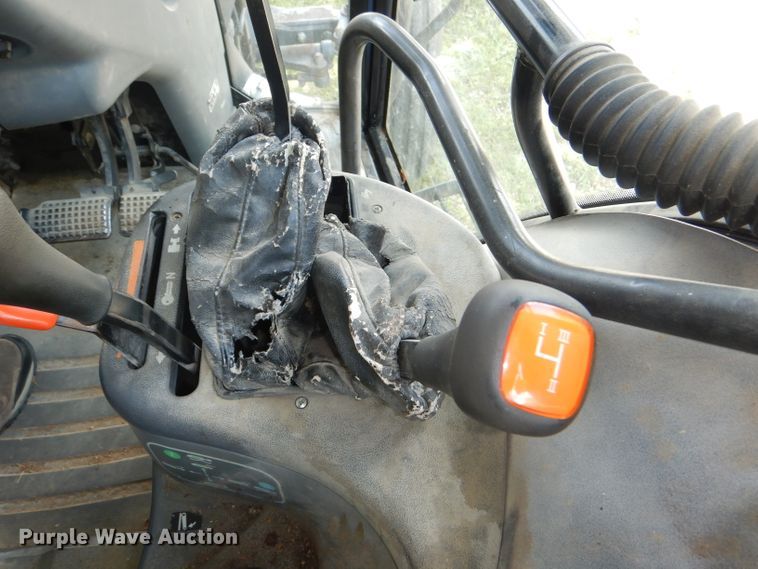 image for item DG4827 1998 New Holland TS100 tractor