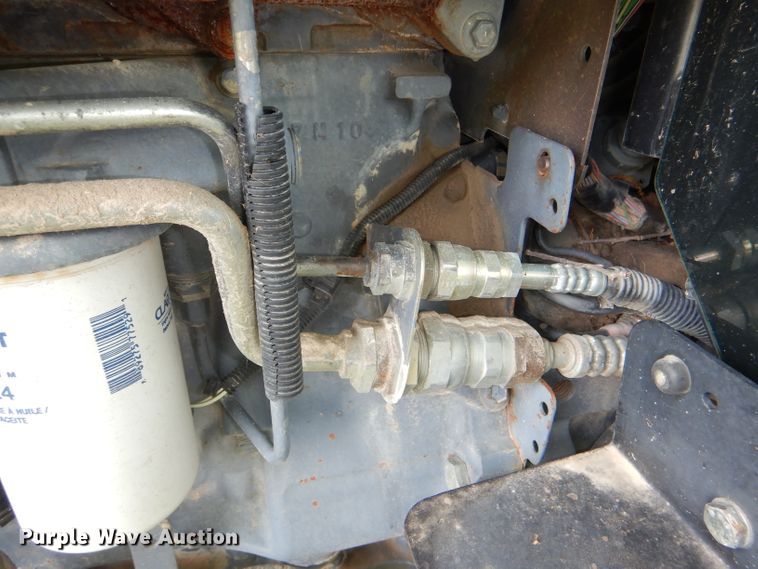 image for item DG4827 1998 New Holland TS100 tractor