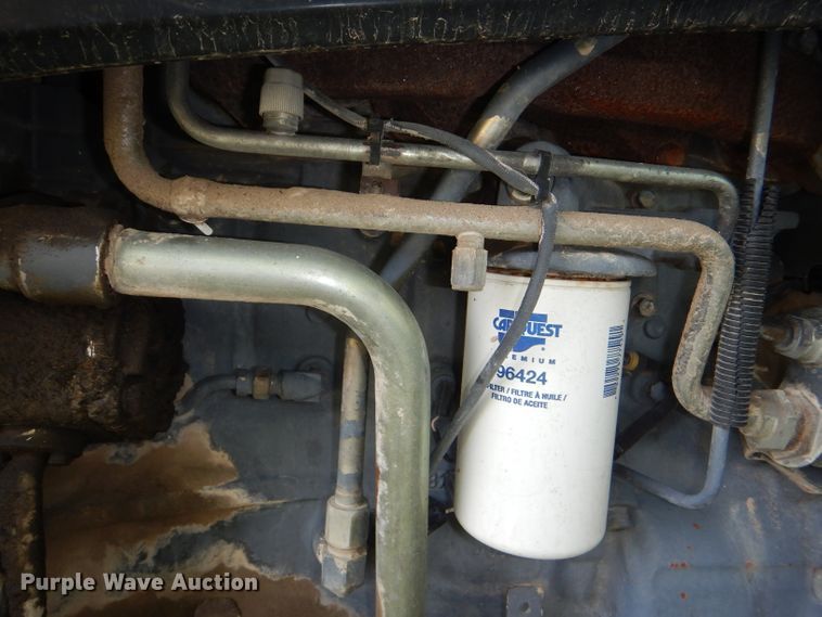 image for item DG4827 1998 New Holland TS100 tractor