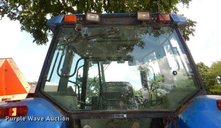 image for item DG4827 1998 New Holland TS100 tractor