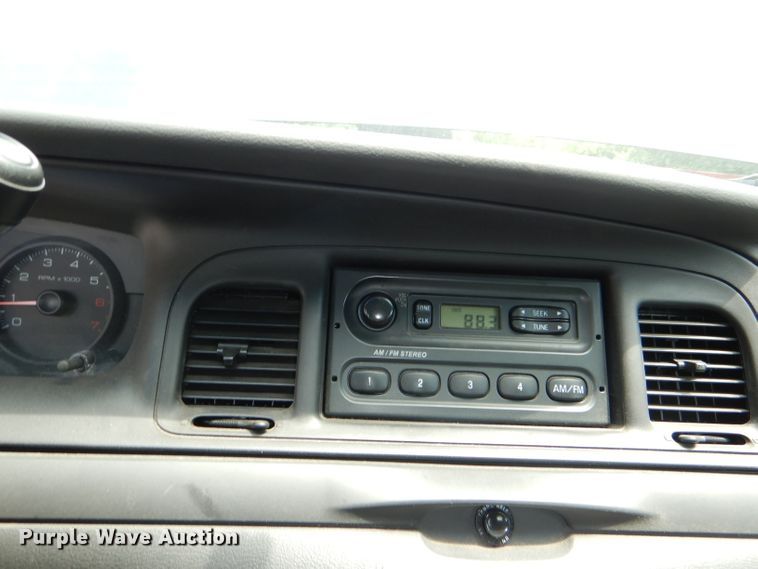 image for item DG4833 2011 Ford Crown Victoria Police Interceptor