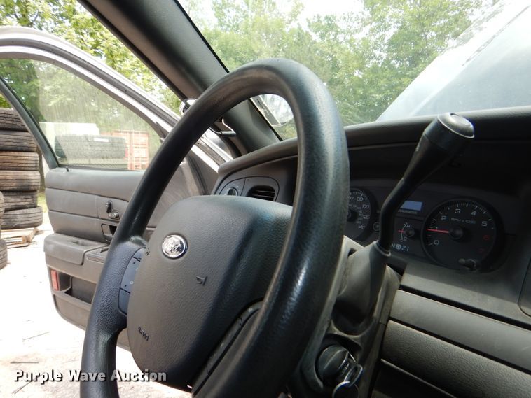 image for item DG4833 2011 Ford Crown Victoria Police Interceptor