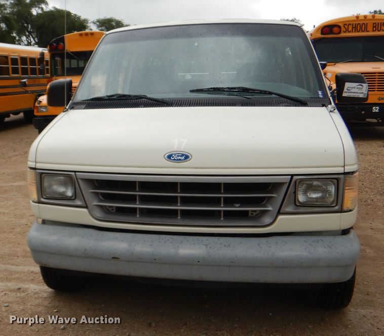 image for item DG4843 1996 Ford Club Wagon van