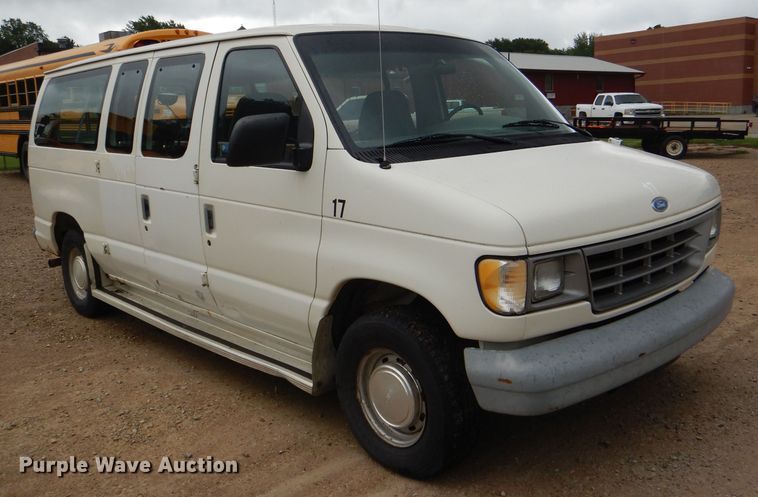 image for item DG4843 1996 Ford Club Wagon van
