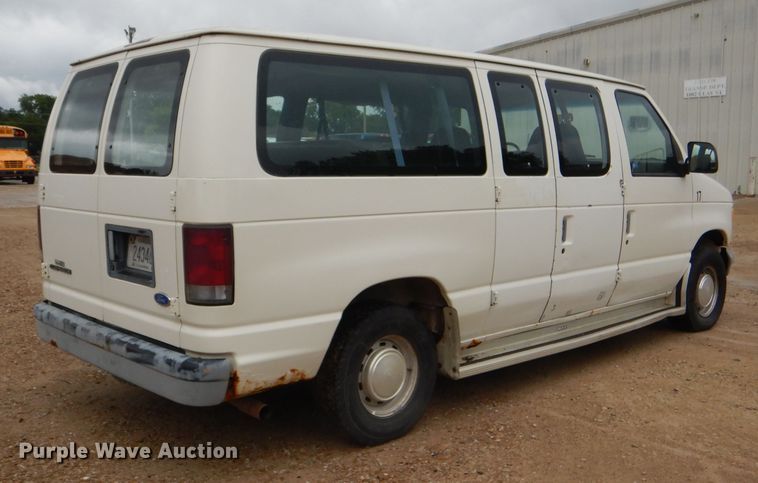 image for item DG4843 1996 Ford Club Wagon van