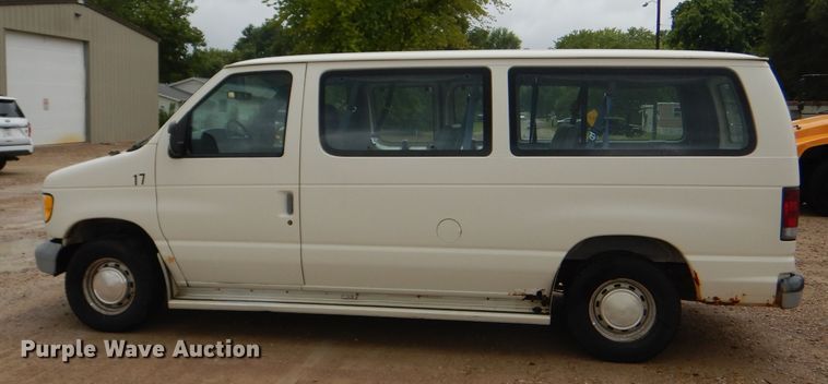 image for item DG4843 1996 Ford Club Wagon van