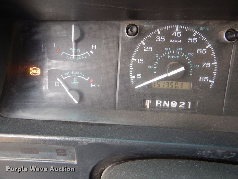 image for item DG4843 1996 Ford Club Wagon van