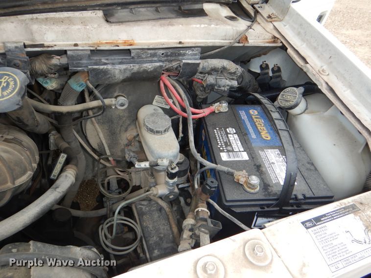 image for item DG4843 1996 Ford Club Wagon van