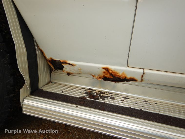 image for item DG4843 1996 Ford Club Wagon van