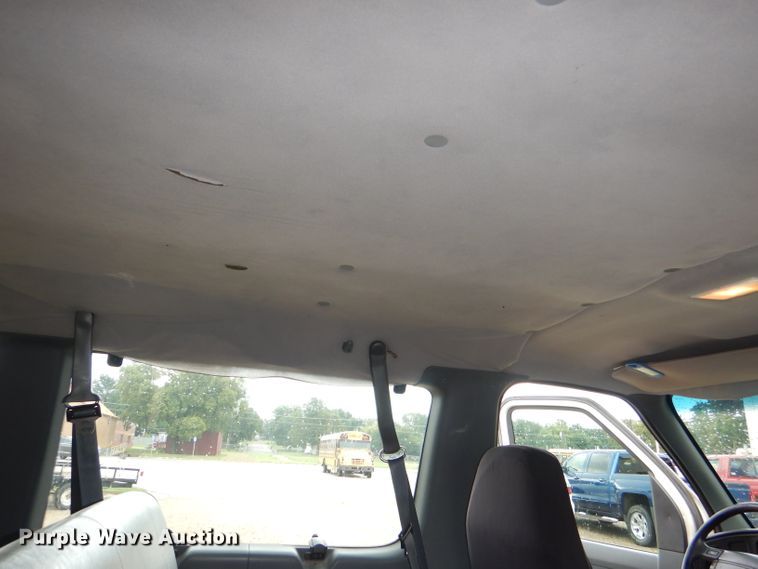 image for item DG4843 1996 Ford Club Wagon van