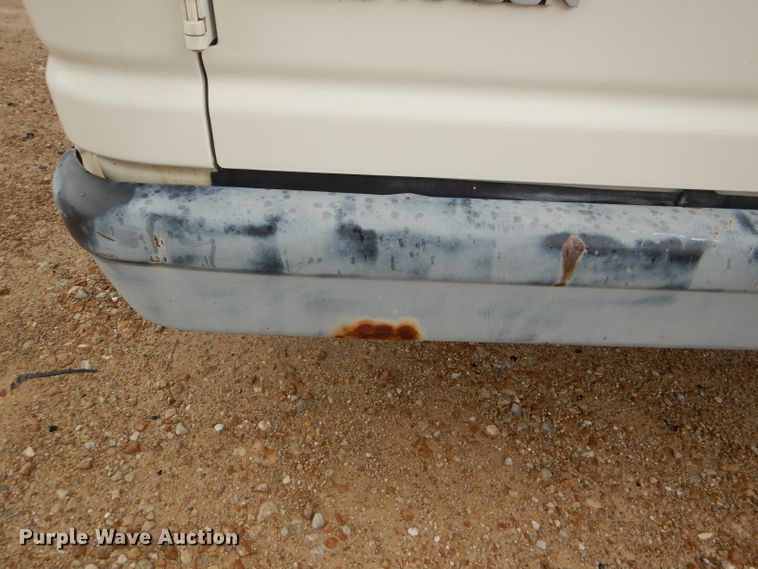 image for item DG4843 1996 Ford Club Wagon van