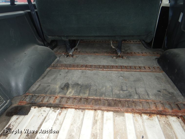 image for item DG4843 1996 Ford Club Wagon van