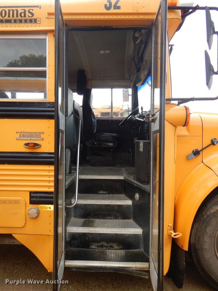 image for item DG4844 1997 International 3800 Thomas school bus