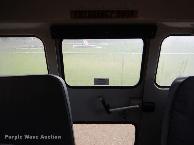 image for item DG4844 1997 International 3800 Thomas school bus