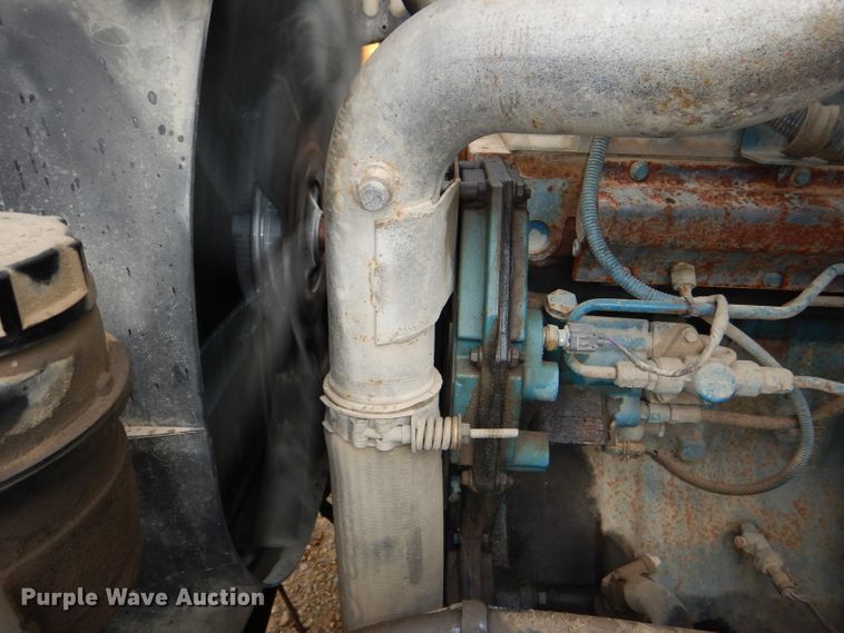 image for item DG4844 1997 International 3800 Thomas school bus