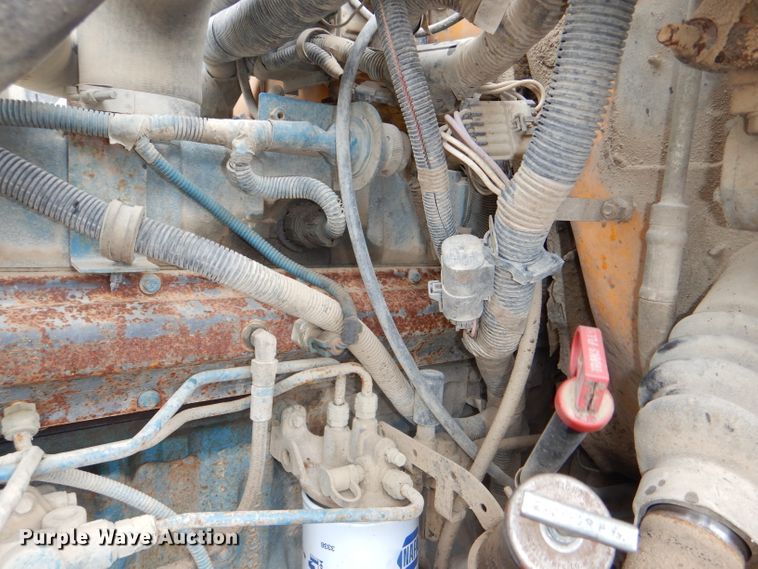 image for item DG4844 1997 International 3800 Thomas school bus