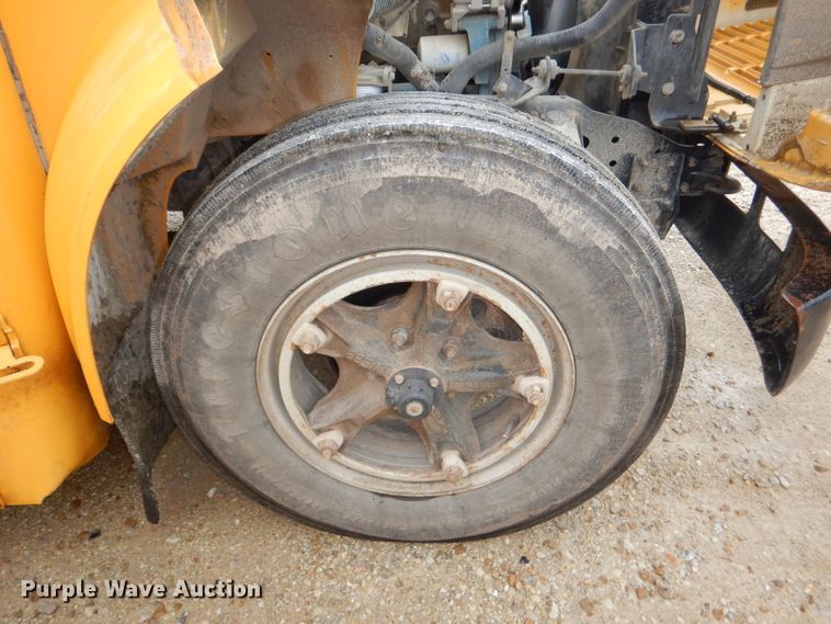 image for item DG4844 1997 International 3800 Thomas school bus