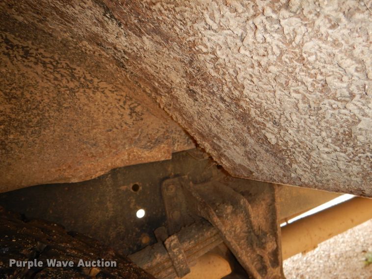 image for item DG4844 1997 International 3800 Thomas school bus