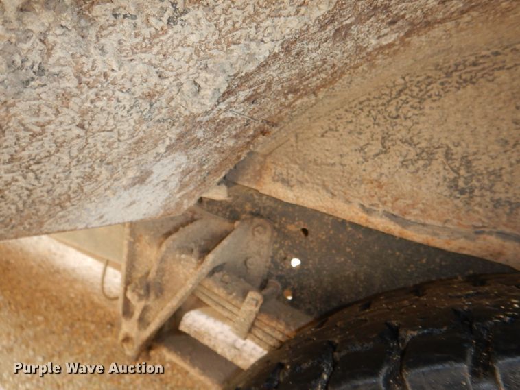 image for item DG4844 1997 International 3800 Thomas school bus