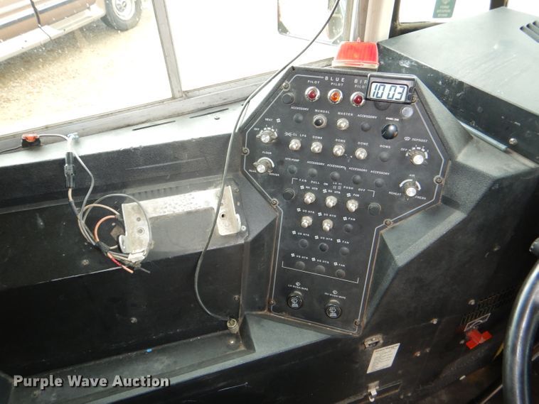 image for item DG4845 1996 International 3800 Blue Bird school bus