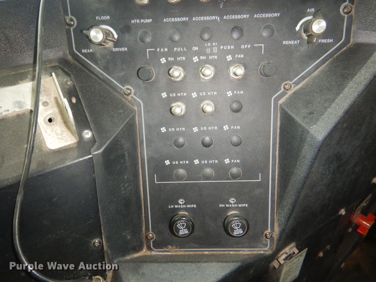 image for item DG4845 1996 International 3800 Blue Bird school bus