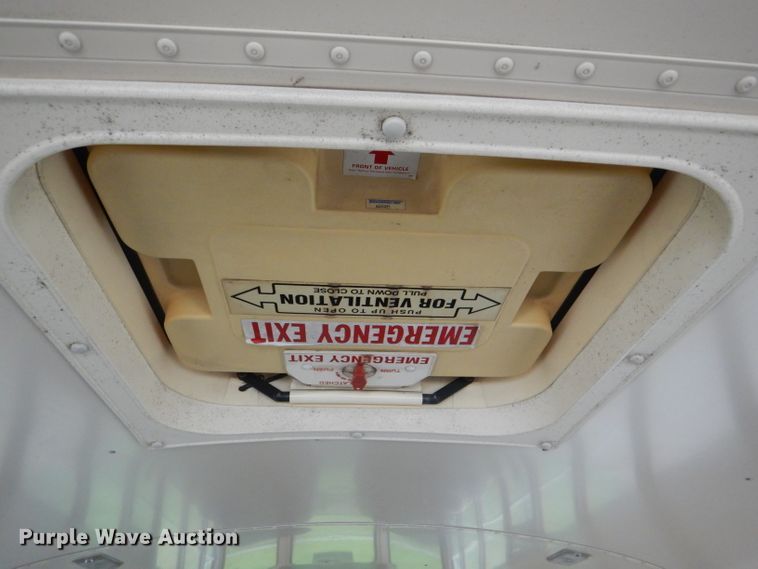 image for item DG4845 1996 International 3800 Blue Bird school bus