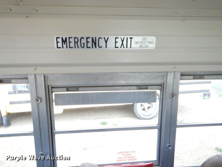 image for item DG4845 1996 International 3800 Blue Bird school bus