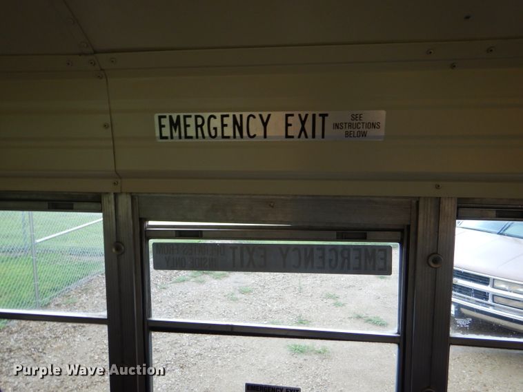 image for item DG4845 1996 International 3800 Blue Bird school bus