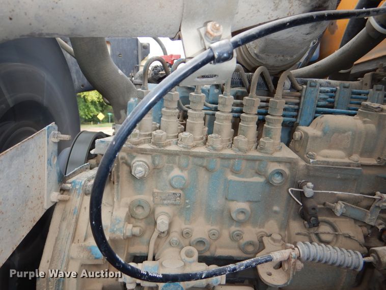 image for item DG4845 1996 International 3800 Blue Bird school bus