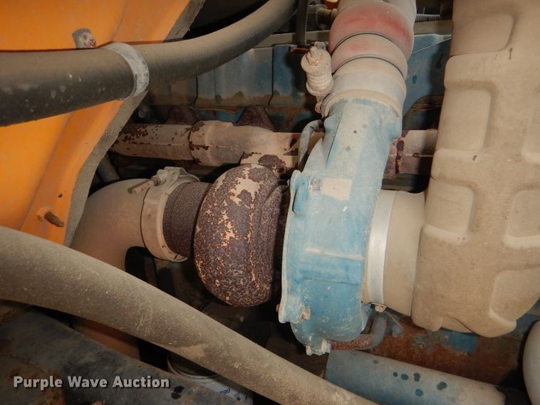 image for item DG4845 1996 International 3800 Blue Bird school bus