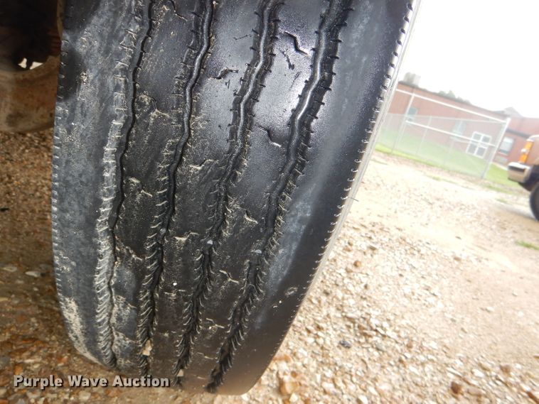 image for item DG4845 1996 International 3800 Blue Bird school bus