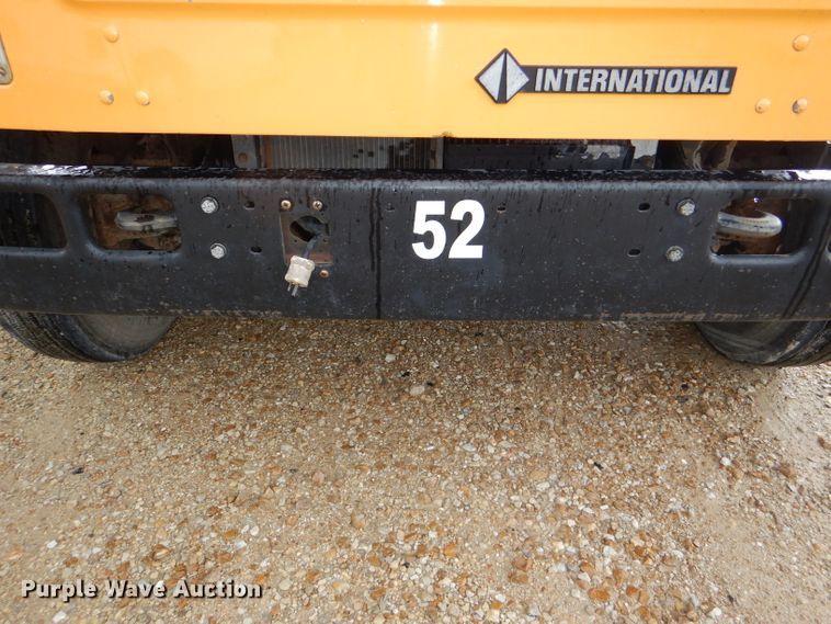 image for item DG4845 1996 International 3800 Blue Bird school bus