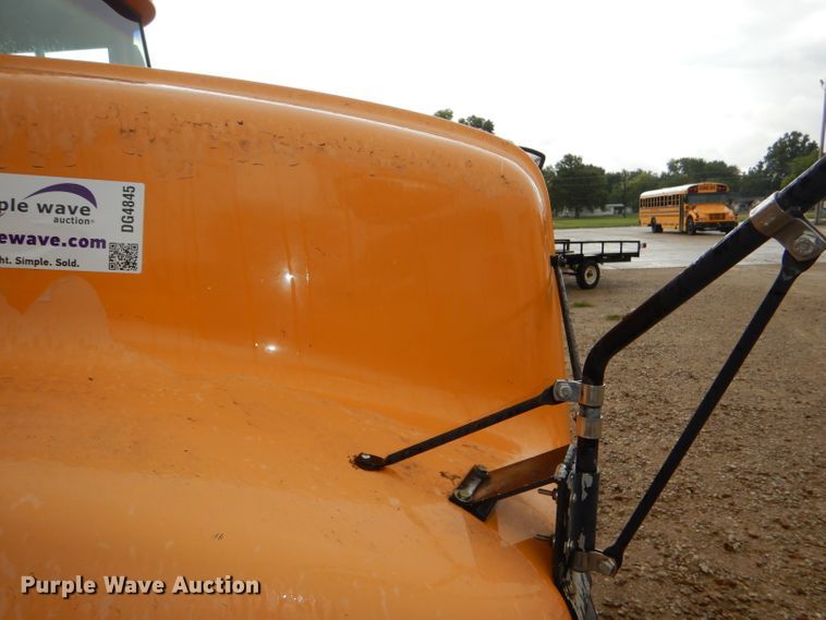 image for item DG4845 1996 International 3800 Blue Bird school bus