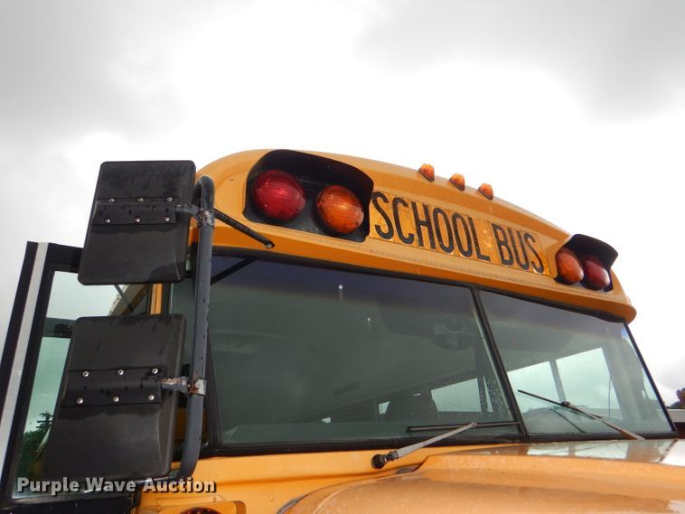 image for item DG4845 1996 International 3800 Blue Bird school bus