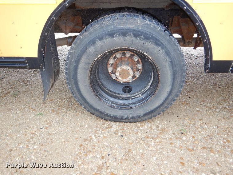 image for item DG4845 1996 International 3800 Blue Bird school bus