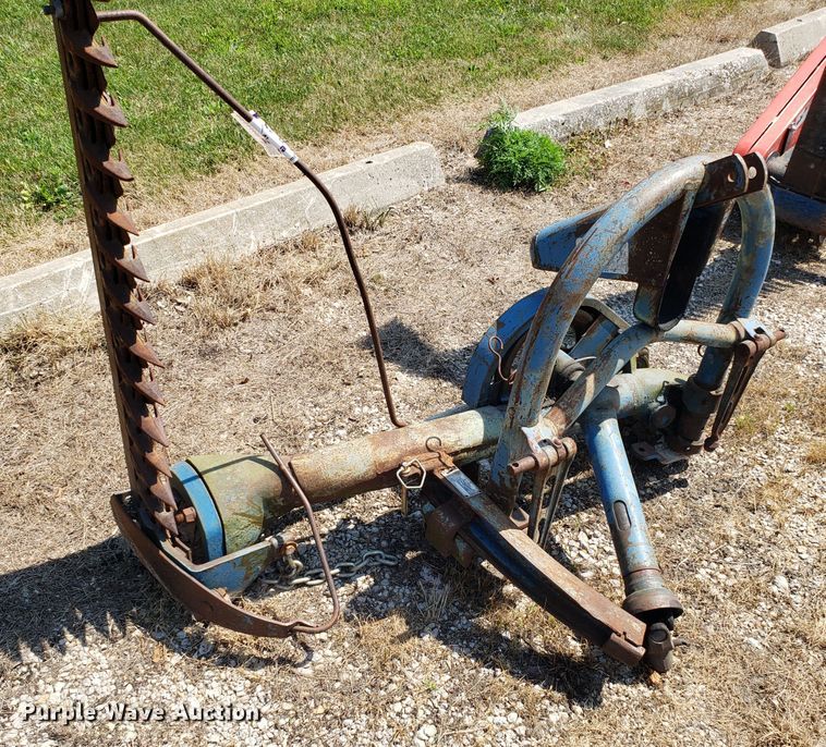 image for item DH4540 Ford sickle mower
