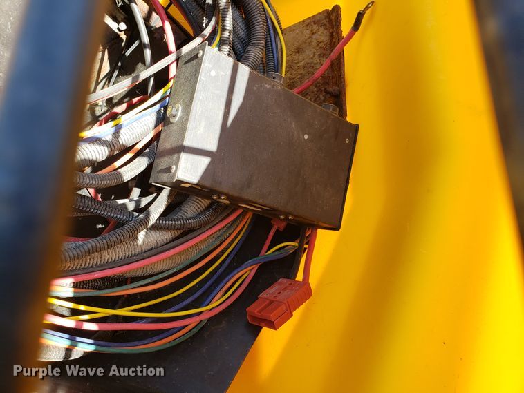 image for item DH4542 Snow Ex V-Maxx 8500 spreader