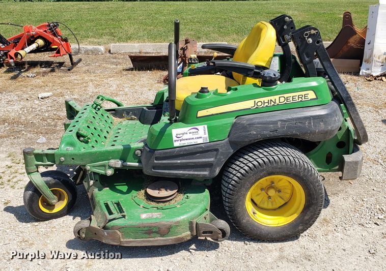 image for item DH4544 John Deere Z920A ZTR lawn mower