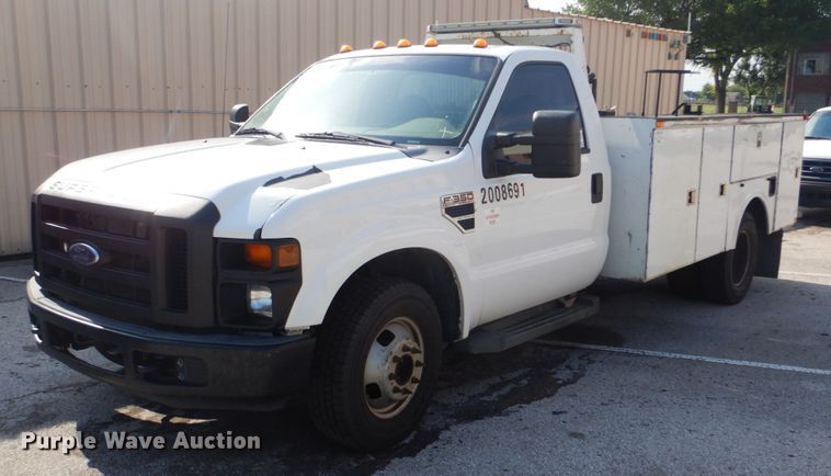image for item DI2254 2008 Ford F350 Super Duty utility bed pickup truck