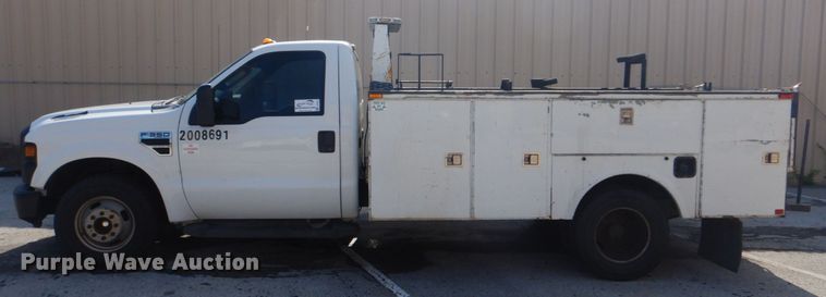 image for item DI2254 2008 Ford F350 Super Duty utility bed pickup truck