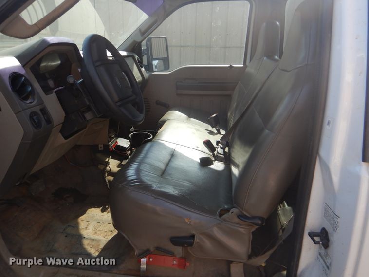 image for item DI2254 2008 Ford F350 Super Duty utility bed pickup truck