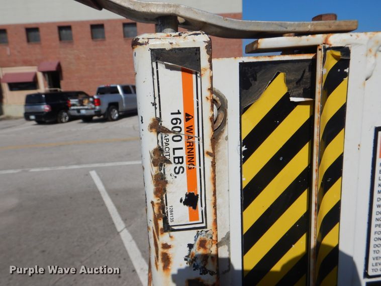 image for item DI2254 2008 Ford F350 Super Duty utility bed pickup truck