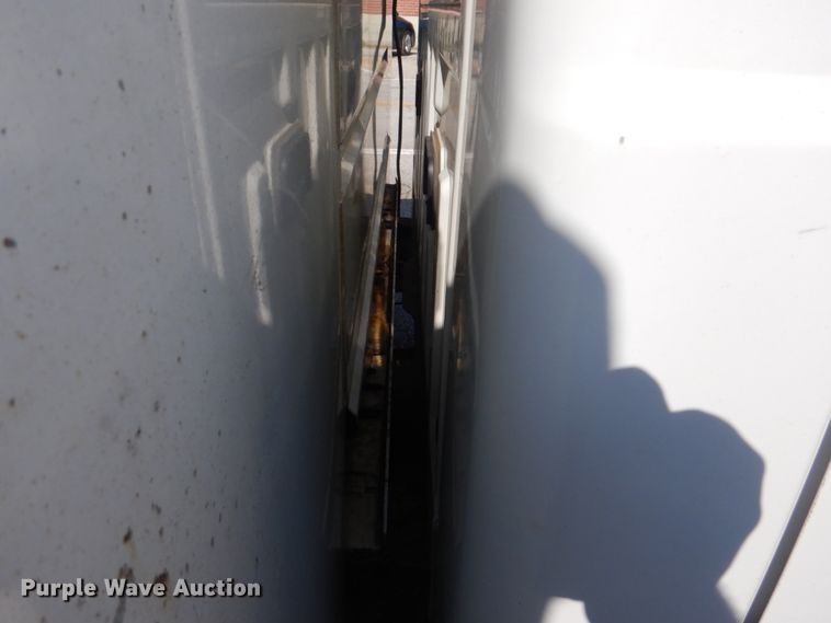 image for item DI2254 2008 Ford F350 Super Duty utility bed pickup truck