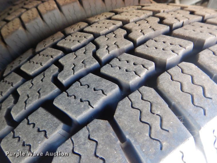 image for item DI2254 2008 Ford F350 Super Duty utility bed pickup truck