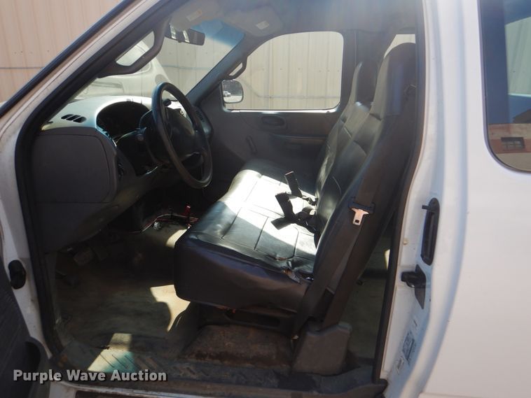 image for item DI2255 2001 Ford F150 SuperCab pickup truck