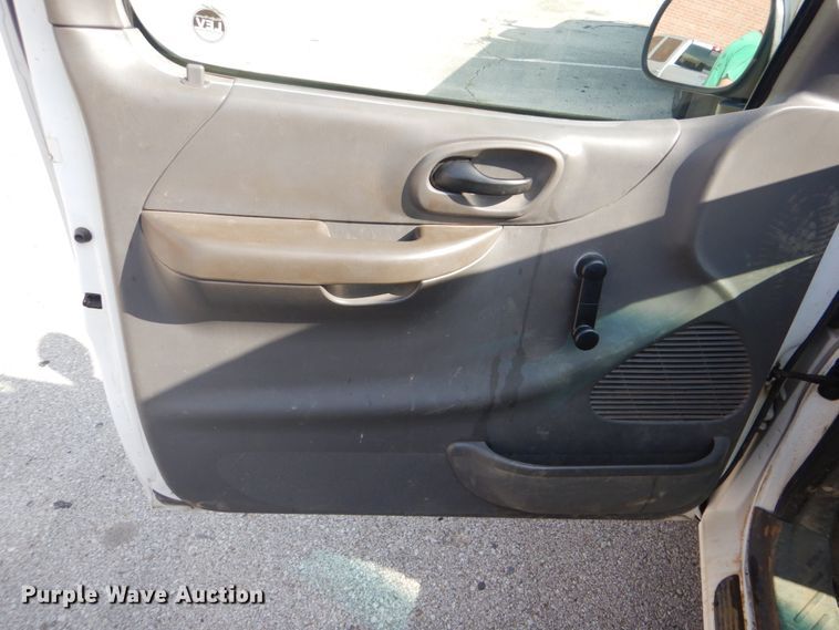 image for item DI2255 2001 Ford F150 SuperCab pickup truck