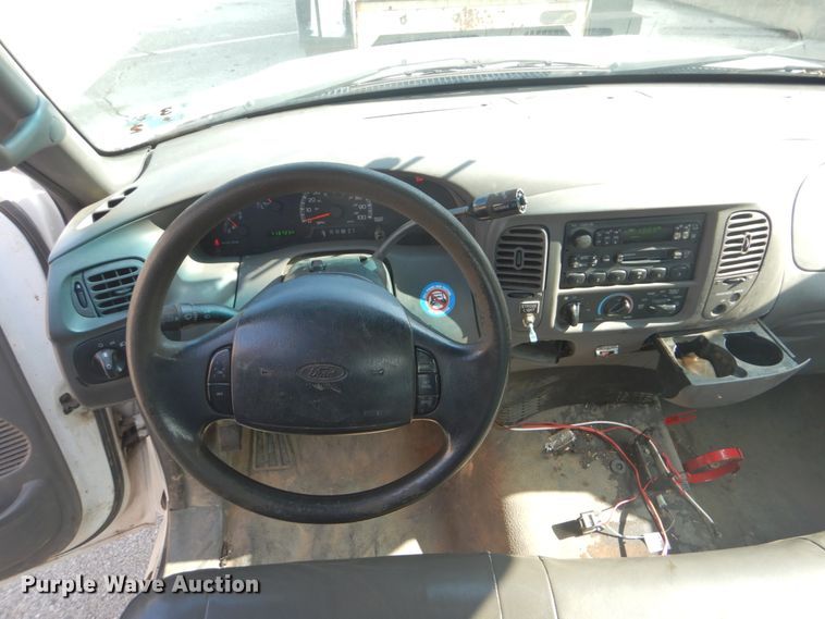 image for item DI2255 2001 Ford F150 SuperCab pickup truck