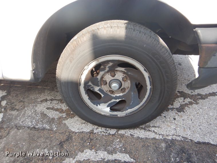 image for item DI2255 2001 Ford F150 SuperCab pickup truck